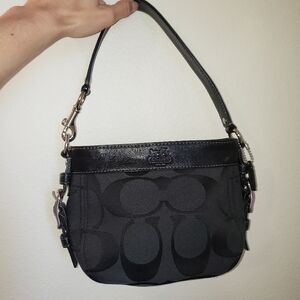 Coach Black Elegant Shoulder Bag